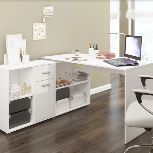 Šviesaus ąžuolo spinta su baltais akcentais