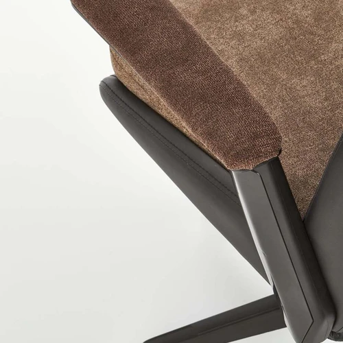 Minkšta kėdė iš audinio ir eko odos