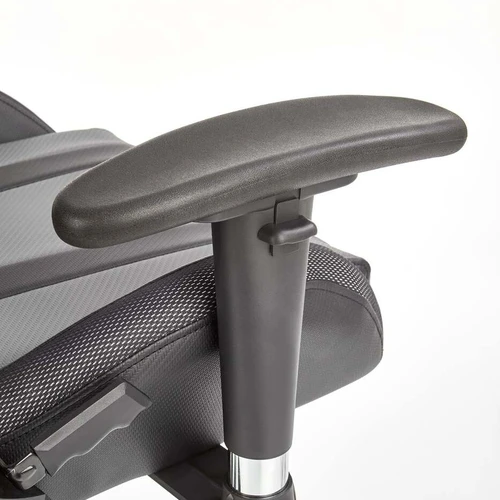 Įvairiaspalvė kėdė su moderniu dizainu