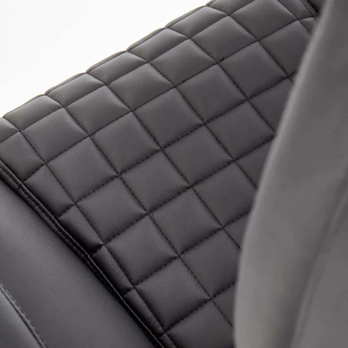 Patogi ir stilinga juoda kėdė su eko oda