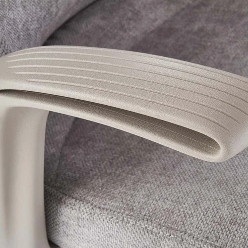 Patogi kėdė su reguliuojama aukščio ir pasvirimo funkcija