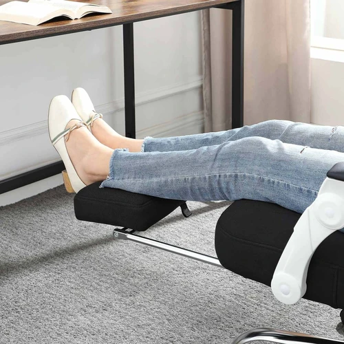 Ergonomiška biuro kėdė su reguliuojamu aukščiu ir galvos atrama