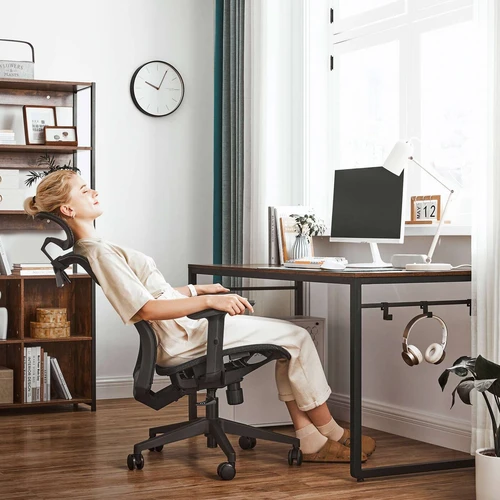 Kokybiška biuro kėdė iš poliesterio audinio ir plieno