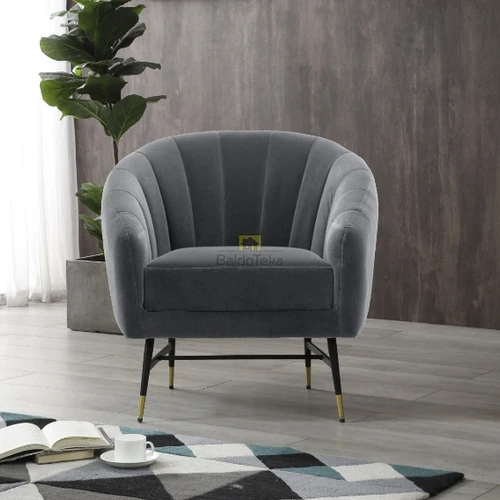 Stilinga tamsiai žalia kėdė su metaliniu pagrindu