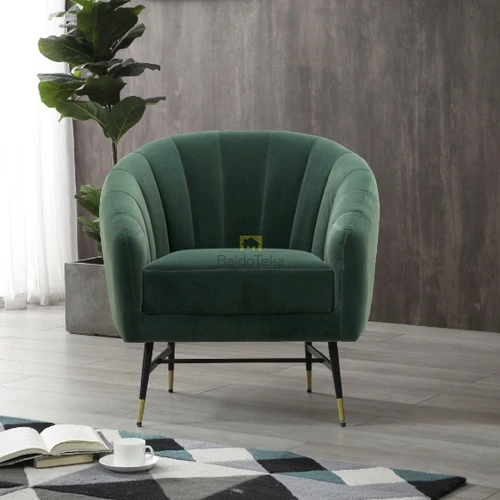 Stilinga tamsiai žalia sofos atlošė su metaliniu pagrindu