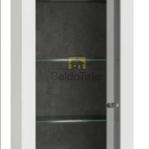 Elegantiška spinta su metalinėmis rankenėlėmis ir universaliu montavimu