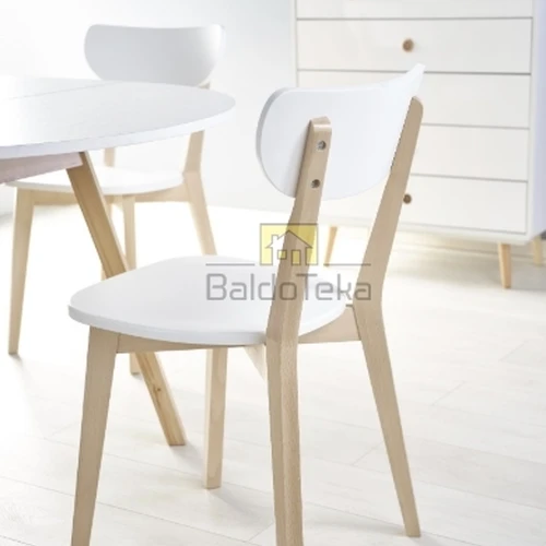 Natūralaus buko spalvos knygų lentyna su reguliuojama aukščiu