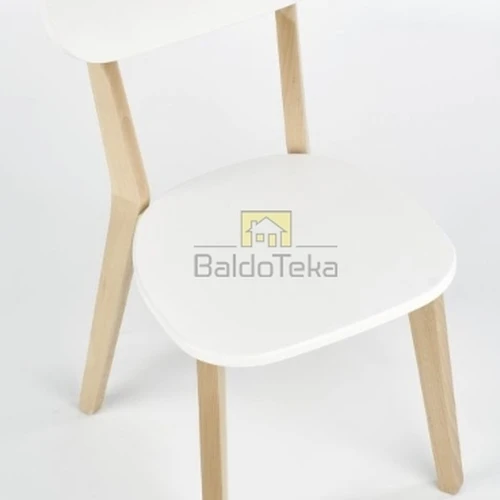 Ergonominė knygų lentyna su natūralia medžio tekstūra