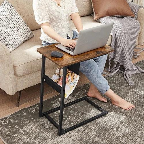 Lengvas 4 kg svorio šoninis staliukas