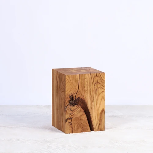 Ąžuolo kubas, staliukas