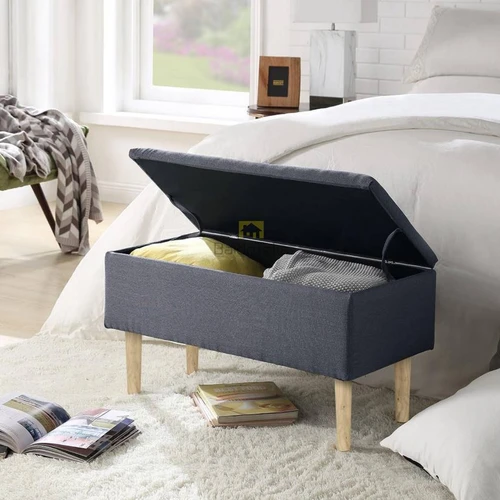 Natūralaus medžio fotelis su minkštu gobelenu