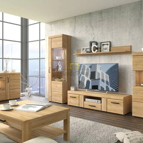 Kompaktiška spinta ąžuolo Grandson spalvoje – puikus sprendimas