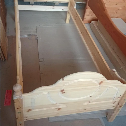 OSLO medžio masyvo lova su atsargine