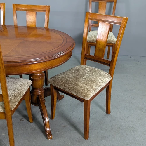 Išskleidžiamas valgomojo stalas iki 255 cm