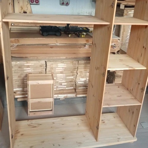 Erdvūs 3D spintos modeliai