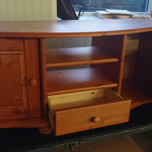 Elegantiškas žurnalinis staliukas iš medžio masyvo