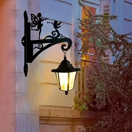 Patvarūs lauko kabantys dekorai