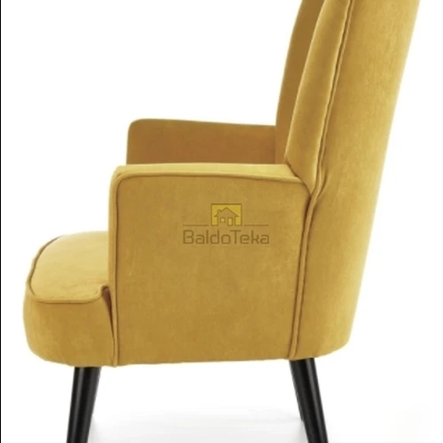 Natūralaus medžio ir veliūro sofė geltonai juoda spalva