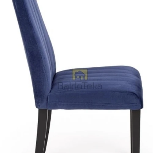 Minkšta velvetinė kėdė su tvirtu mediniu pagrindu