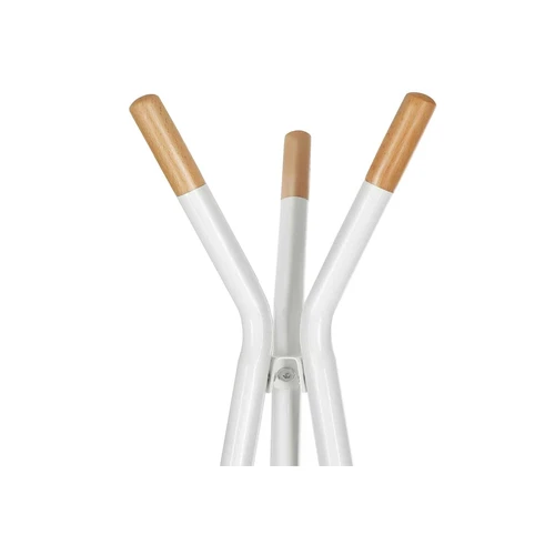 Drabužių spinta su aiškiomis linijomis ir paprasta spalva