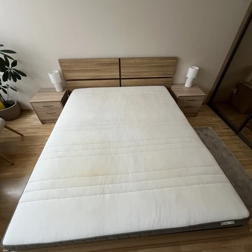 Dvigulė lova su čiužiniu – reikia išsiardyti ir išsivešti