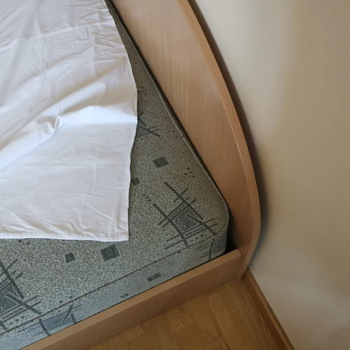 Kokybiška naudota lova 180x200, puikus būsto papildymas