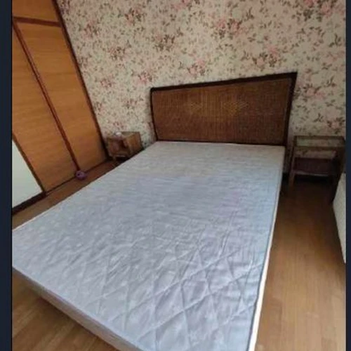 Plati 160 cm ratano lova, rėmas iš pintinio ratano