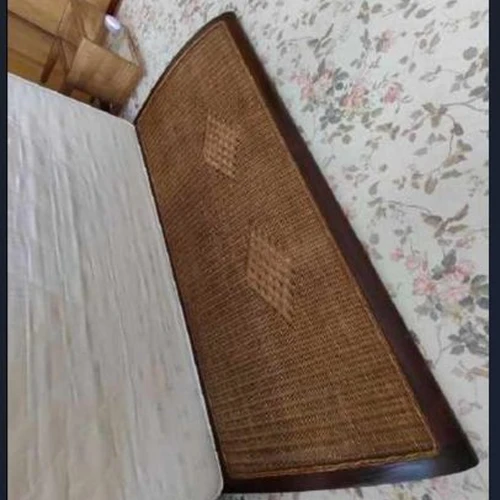 Išardyta ratano lova be patalynės dėžės