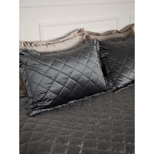 Hipoalerginė lovatiesė su ilgaamžiška medžiaga