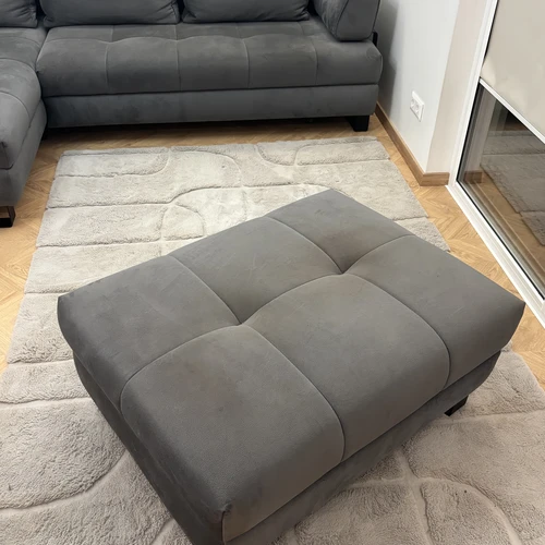 Erdvi sofa-lova su pufu derėtis kaina