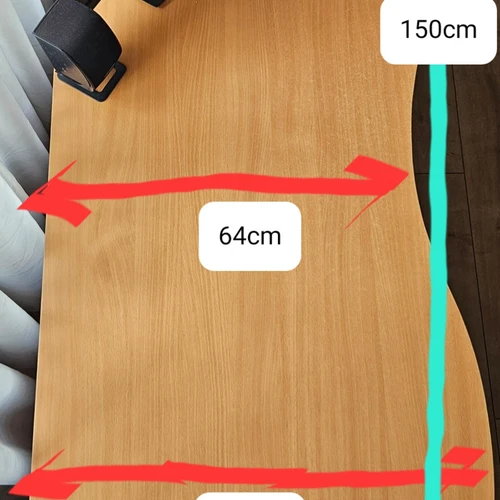 Individualus rašomasis stalas su 4 stalčiais ir klaviatūros lenta
