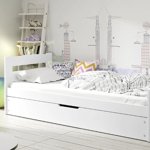 Natūrali pušis ir MDF balta spalva