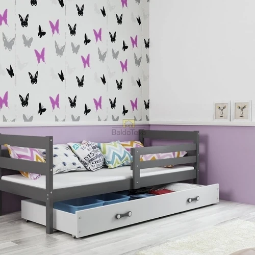 Lengvai montuojama vaikiška lova su poliuretaniniu čiužiniu