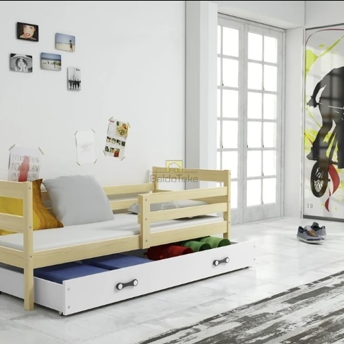 Vaikiška lova su apsaugine tvorele ir patalynės dėže