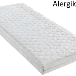 Patogus čiužinys su poliuretano putų sluoksniu ir medinėmis grotelėmis