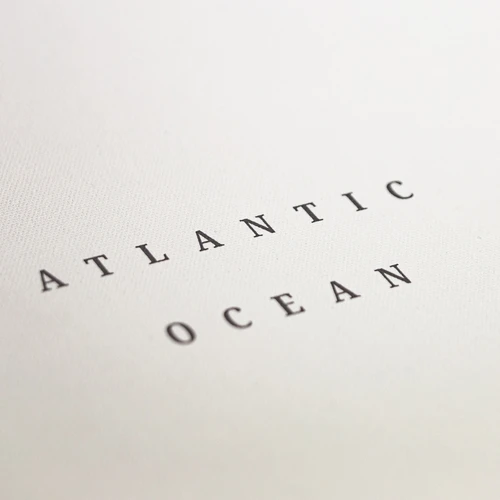 Ilgaamžiai žemėlapiai su ryškiomis spalvomis