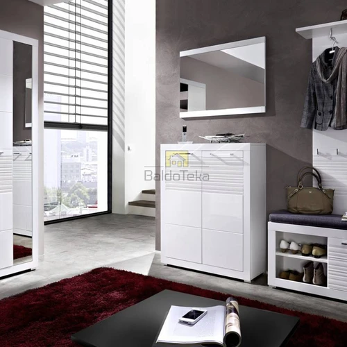 Kompaktiška spinta 52x110x37 cm, ideali mažiems erdvėms