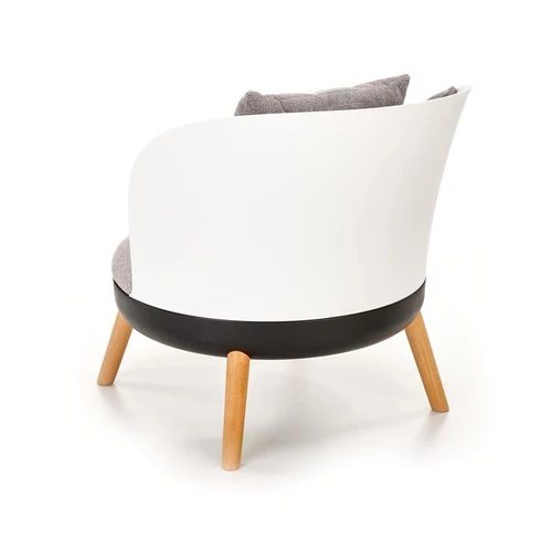 Juoda kėdė su minkštu sėdynės audiniu ir medžio masyvo karkasu