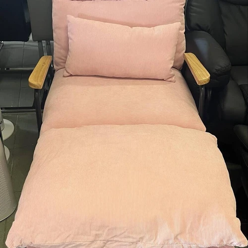 Patogi sėdynė ir tvirta konstrukcija – naujas fotelis