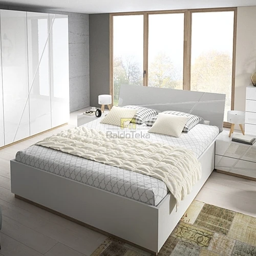 Ergonominė lova su grotelėmis ir 219 cm ilgio rėmu