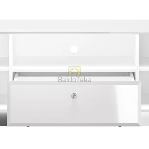 Plati balta spintelė su tylaus uždarymo sistema