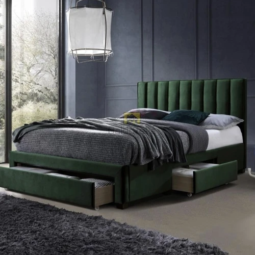 Minkštas velvetinis audinys ir natūralus medis – jaukumas ir kokybė