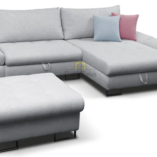 Patogus sofos kampas su baldinėmis juostomis