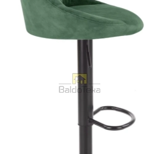 Tvirtas metalo karkasas ir minkšta velveto danga – jūsų svajonių sofa