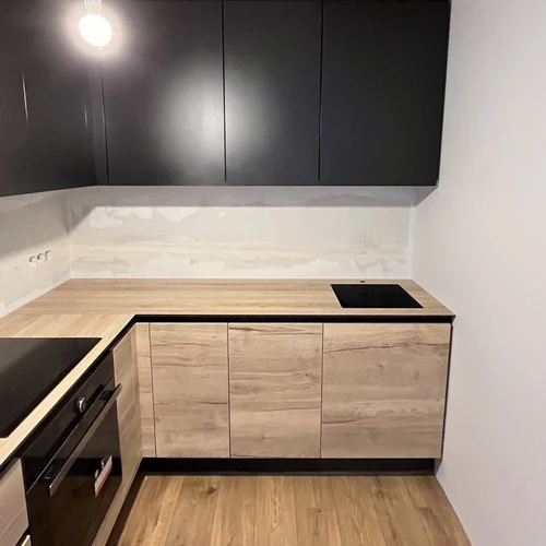 Kokybiški baldai su Blum furnitūra ir natūraliomis medžiagomis