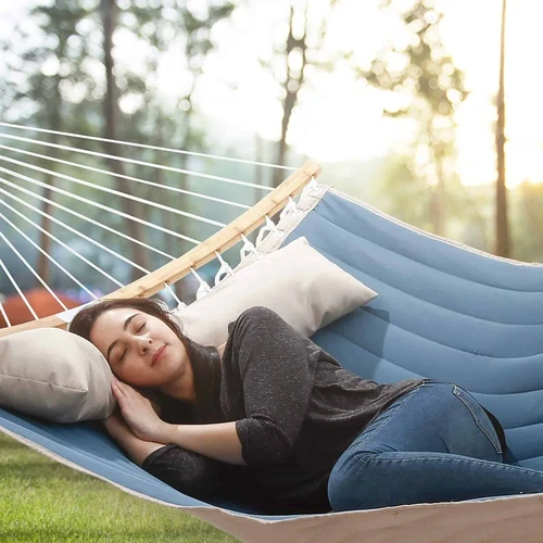 Didelis hamakas paplūdimyje – mėgaukitės jūros vaizdais
