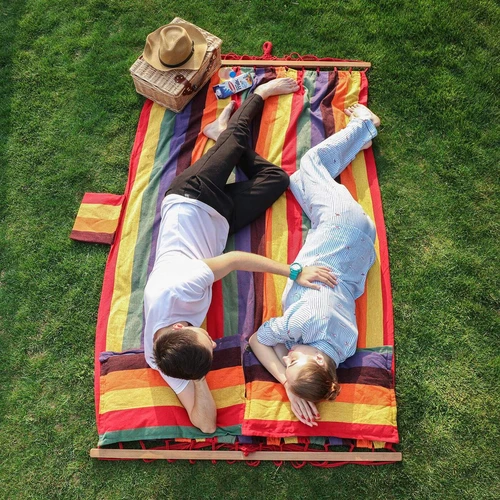 Spalvinga ramybės oazė sode ar balkone