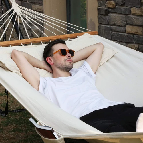 Hamakas balkone ar terasoje – jūsų poilsio oazė