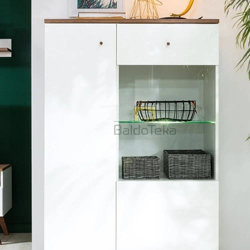 Lova su apšvietimu ir stilingu dizainu