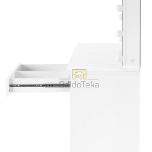 Šiuolaikiška spinta su LED funkcija